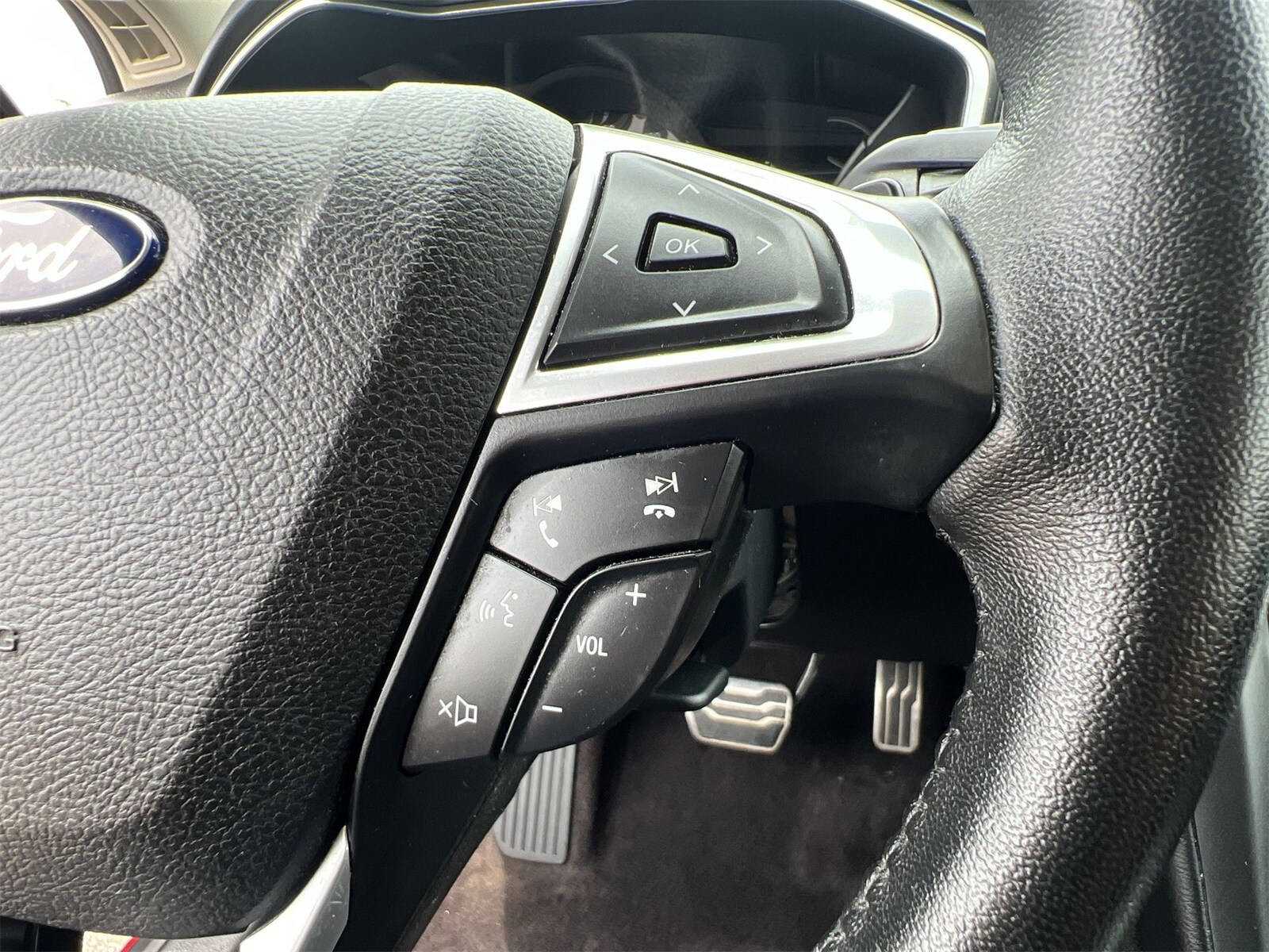2017 Ford Fusion Titanium 27