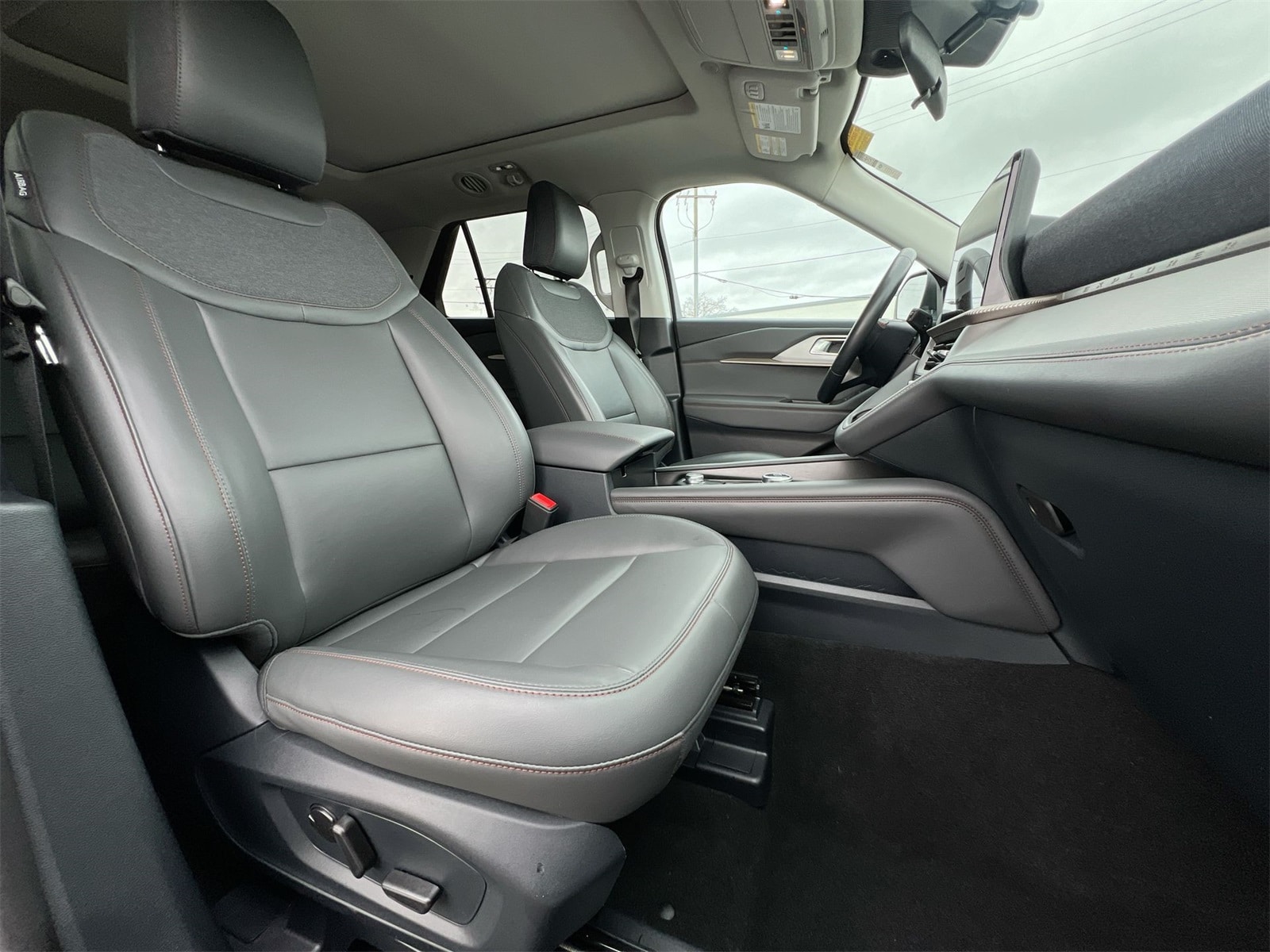 Thumbnail: 2025 Ford Explorer - 21