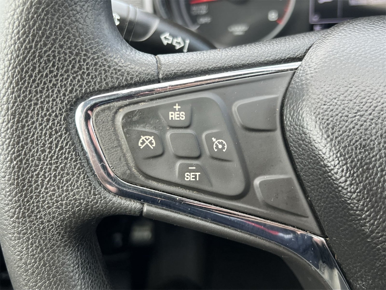 Thumbnail: 2019 Chevrolet Cruze - 24