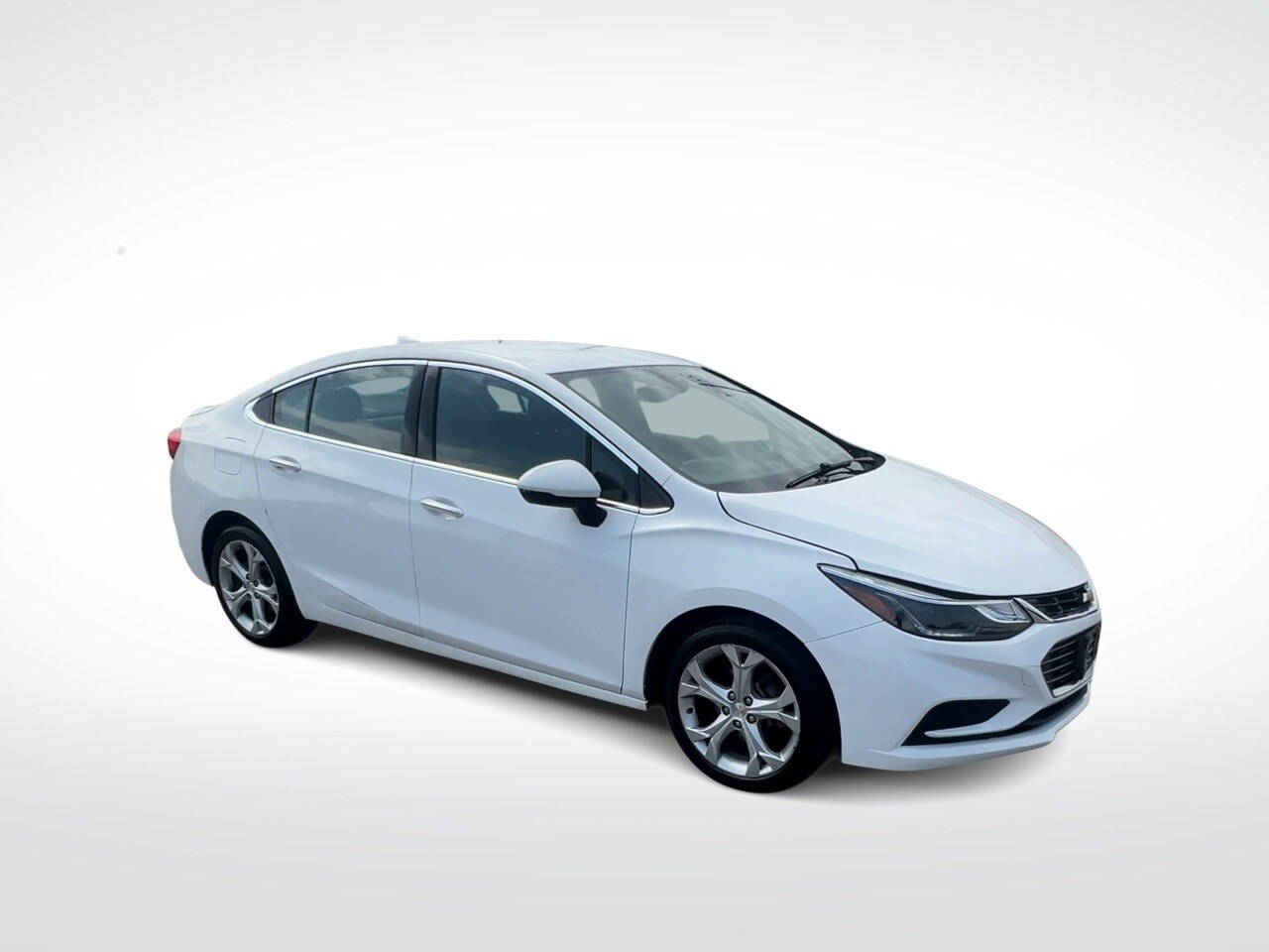 2019 Chevrolet Cruze LT photo 2