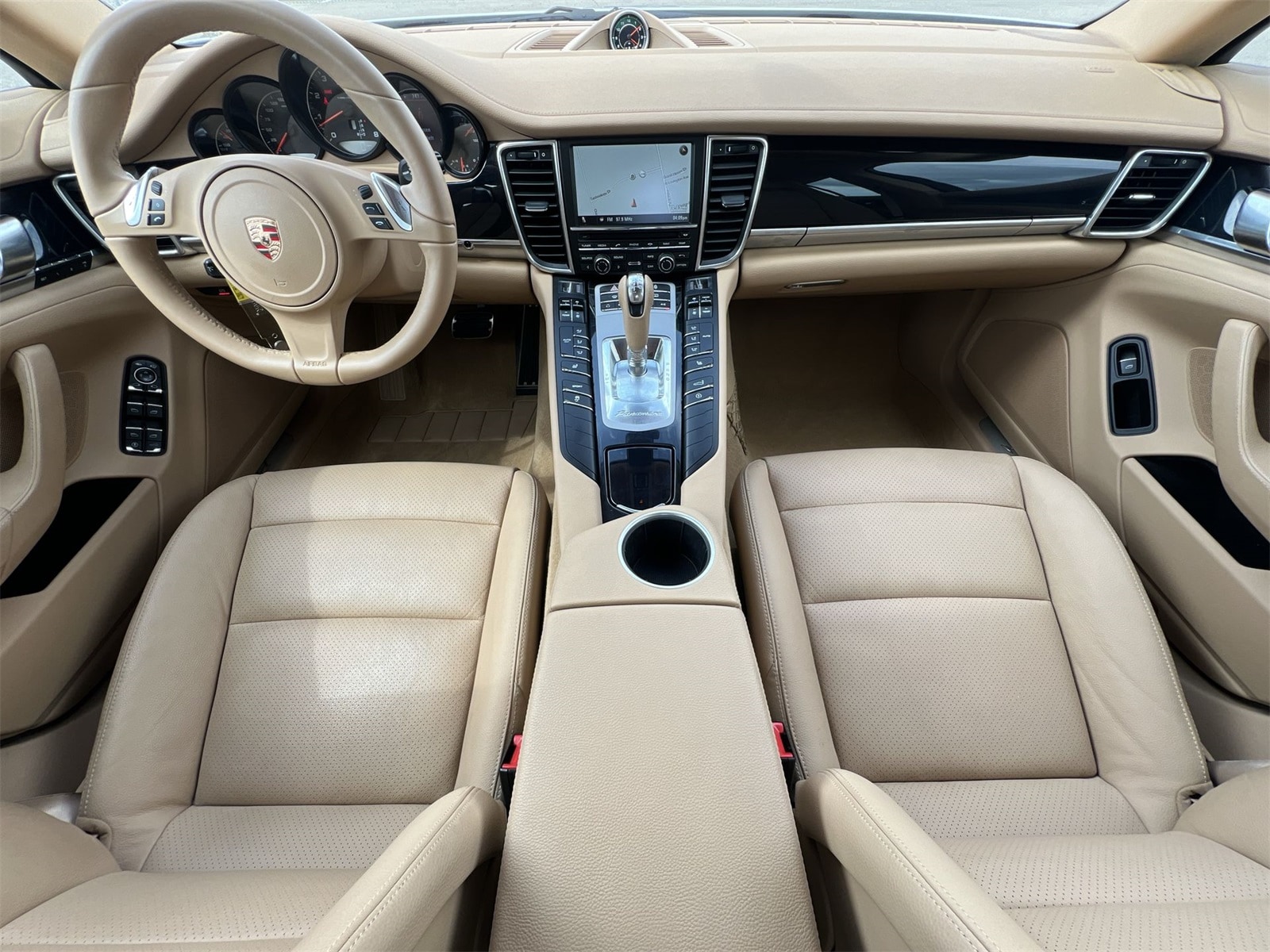 Thumbnail: 2013 Porsche Panamera - 16