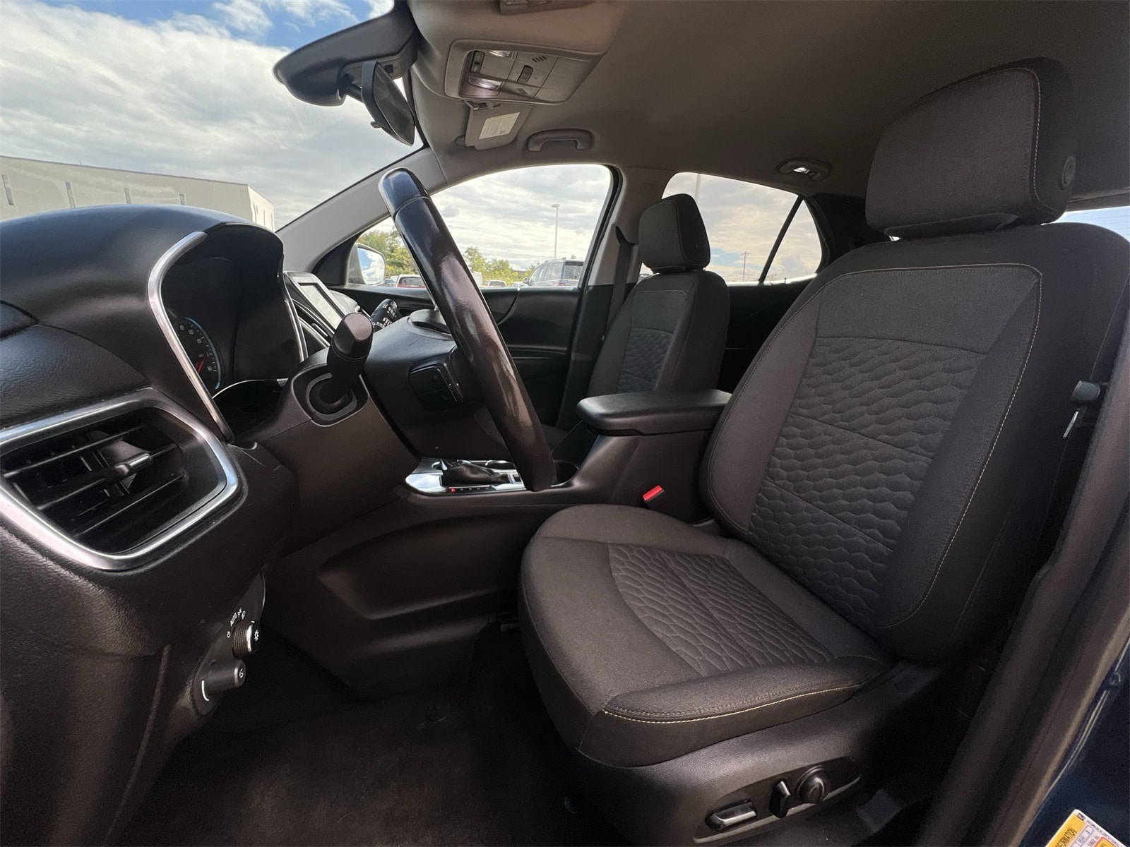 Thumbnail: 2019 Chevrolet Equinox - 16