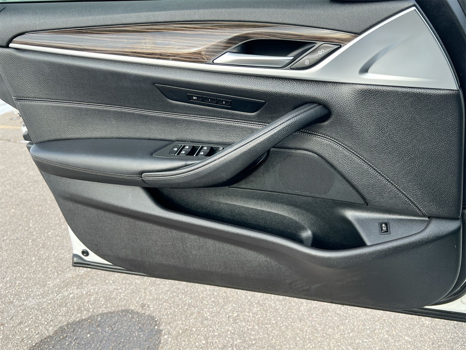 Thumbnail: 2018 BMW 5 Series - 30