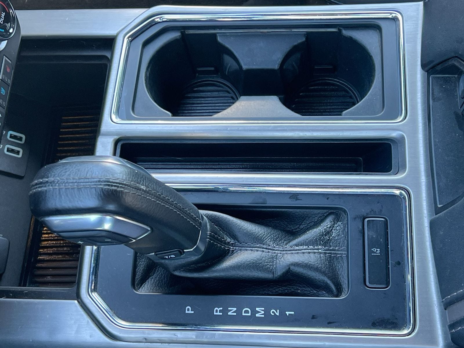 Thumbnail: 2016 Ford F-150 - 31