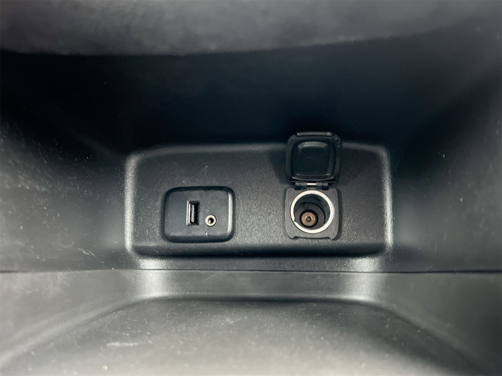 Thumbnail: 2018 Chevrolet Equinox - 30