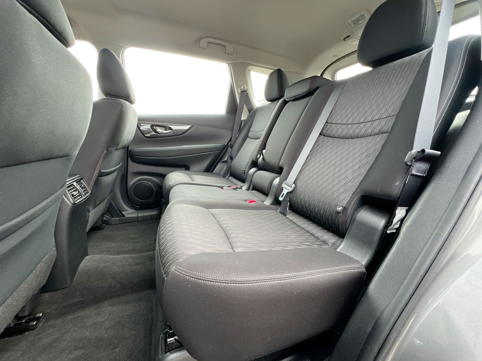 Thumbnail: 2018 Nissan Rogue - 19