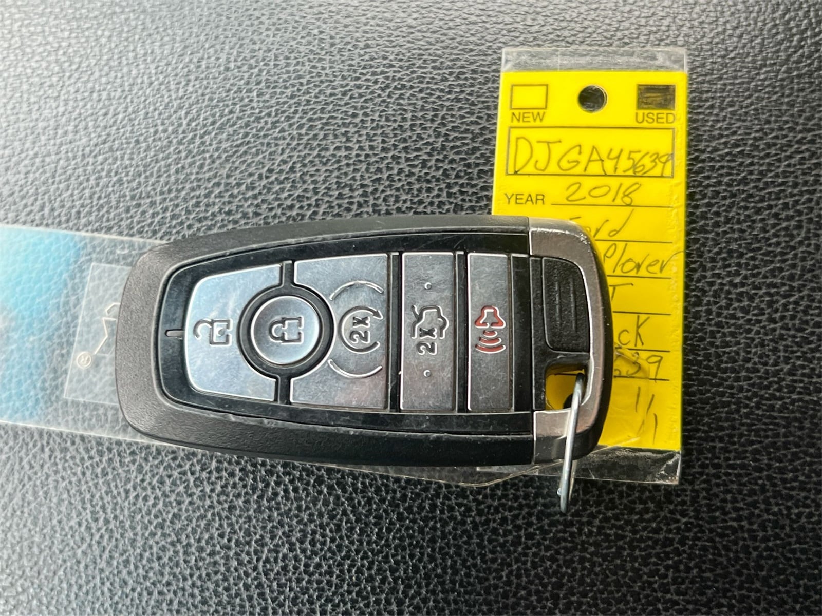 Thumbnail: 2018 Ford Explorer - 36