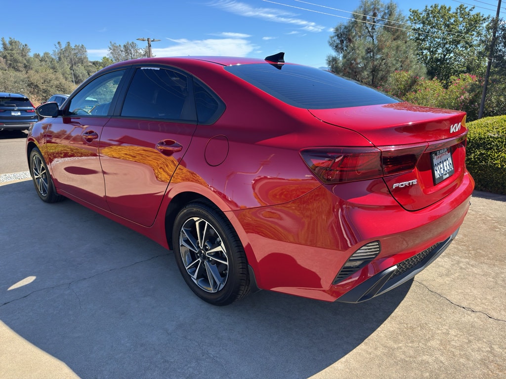 2024 Kia Forte LXS - Photo 7