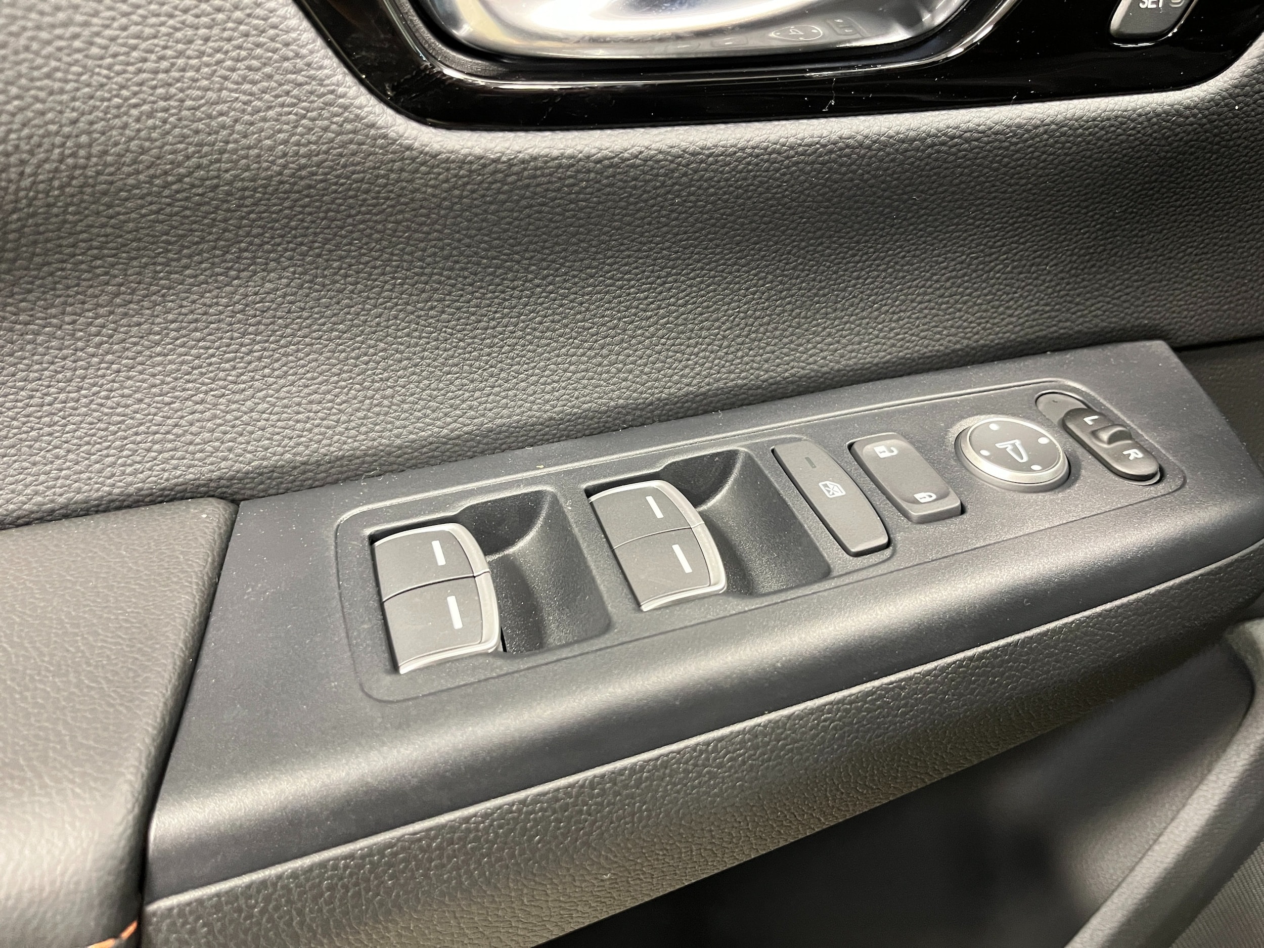 2026 Honda CR-V Sport Touring - Photo 15