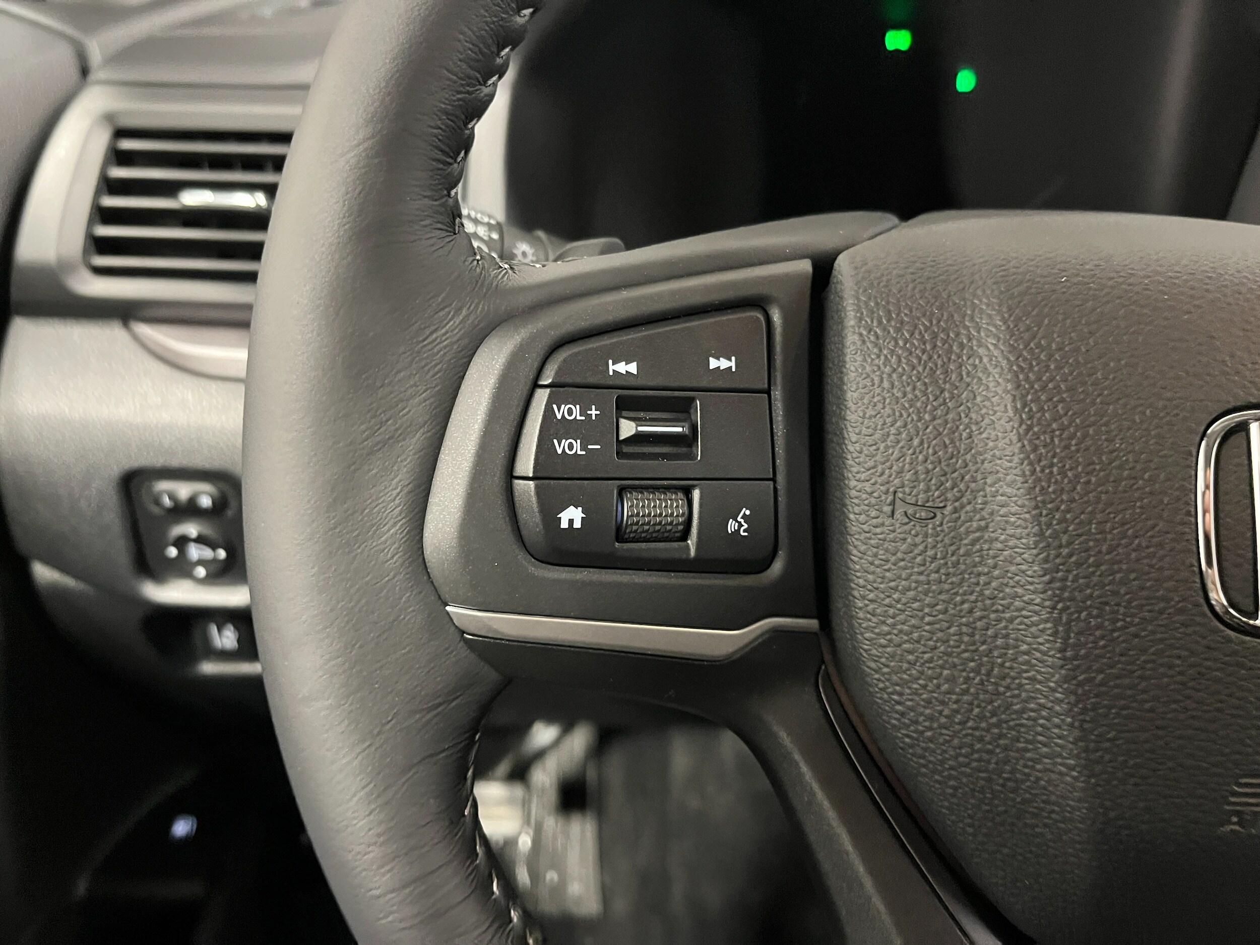 2026 Honda Ridgeline RTL - Photo 15