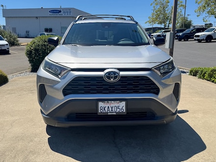 2019 Toyota RAV4 LE SUV