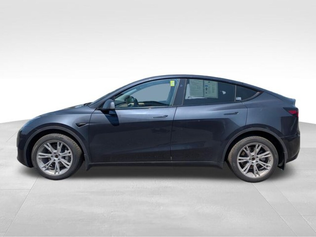 Used 2024 Tesla Model Y Long Range SUV
