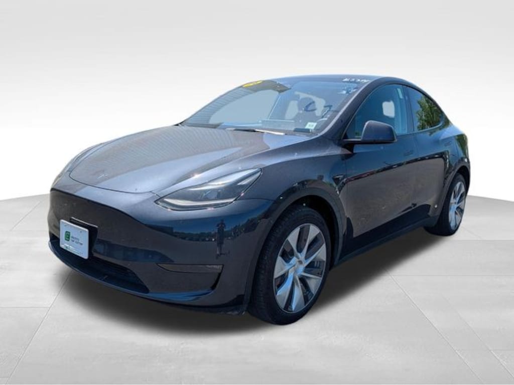 Used 2024 Tesla Model Y Long Range SUV
