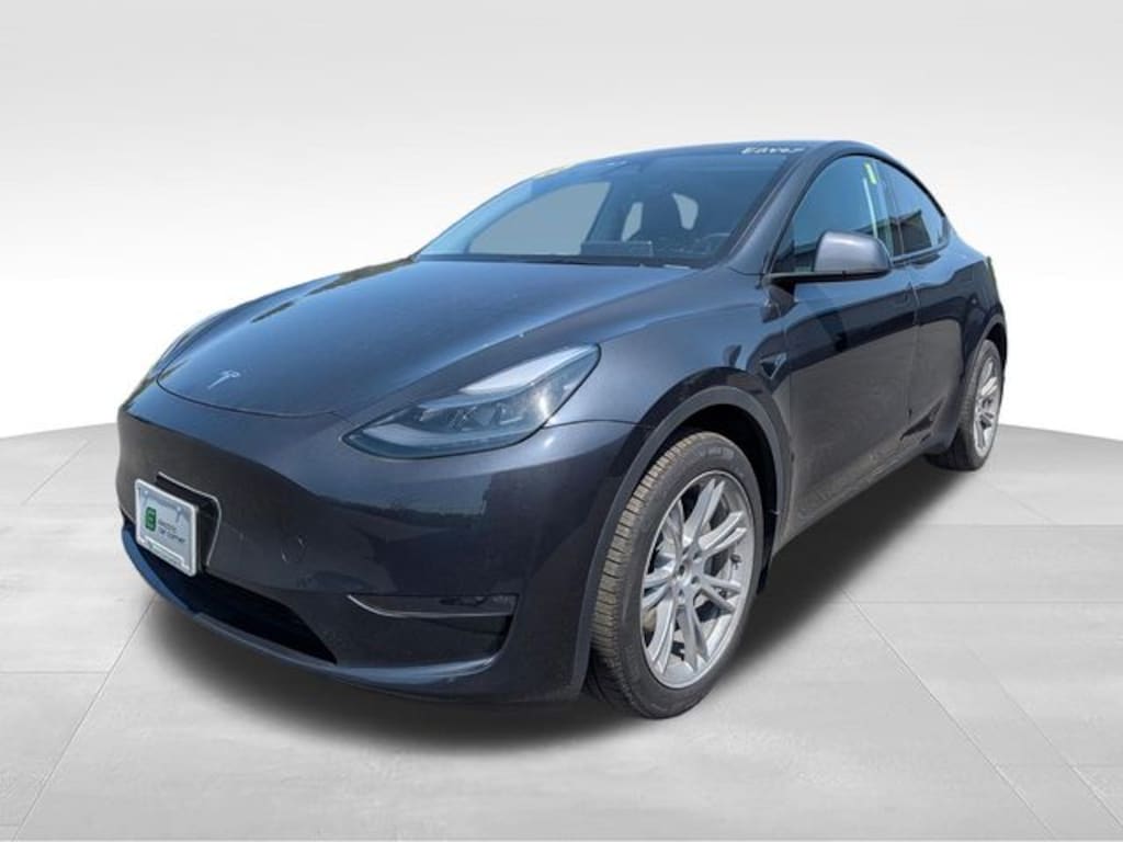 Used 2024 Tesla Model Y Long Range SUV