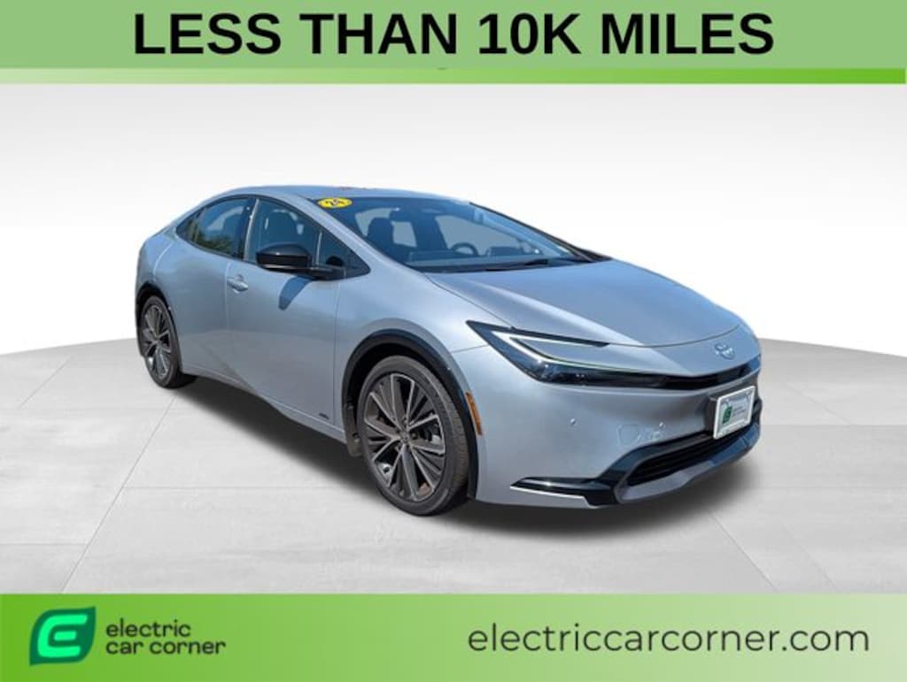 Used 2024 Toyota Prius LE Hatchback
