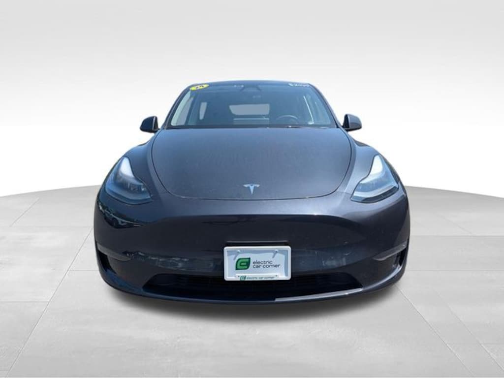 Used 2024 Tesla Model Y Long Range SUV
