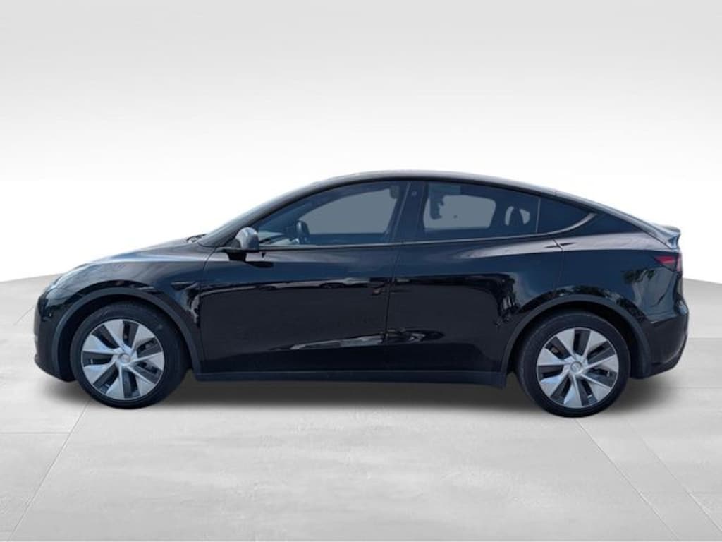 Used 2022 Tesla Model Y Long Range SUV