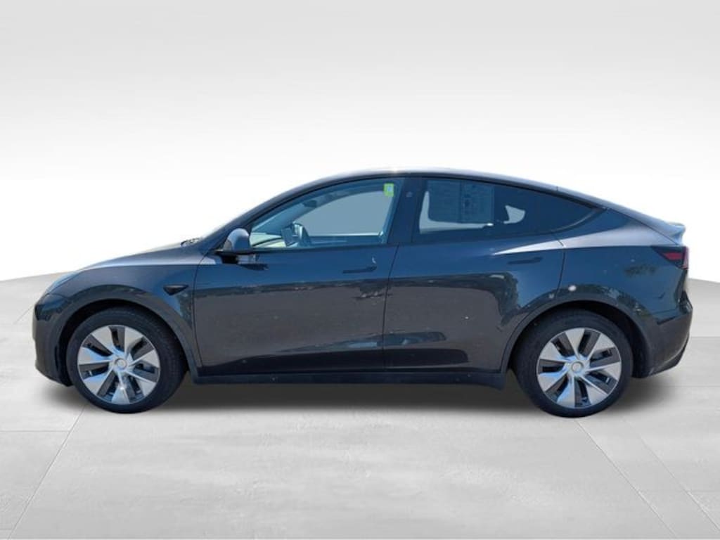 Used 2024 Tesla Model Y Long Range SUV