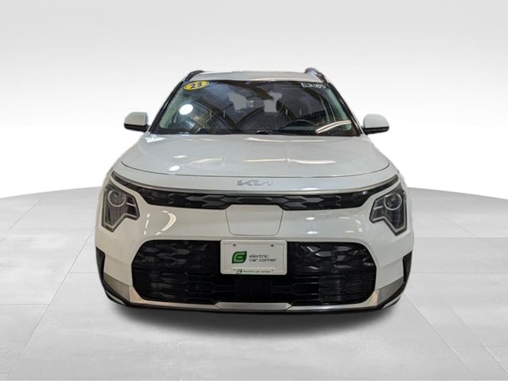 Used 2023 Kia Niro EV Wind SUV