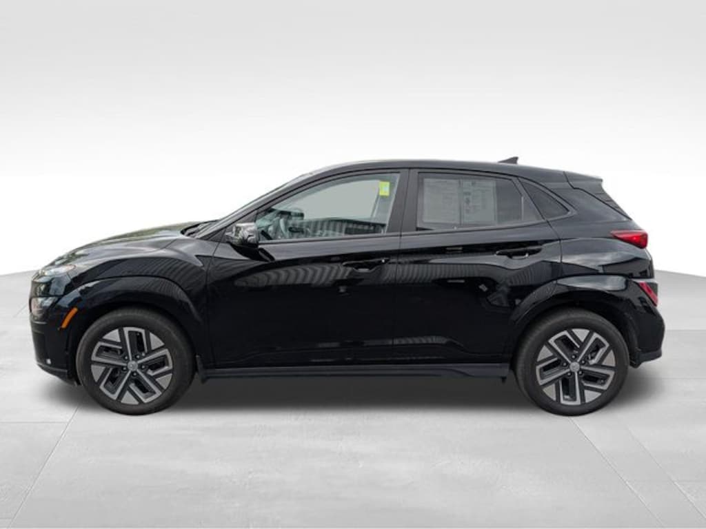 Used 2023 Hyundai Kona Electric SE SUV