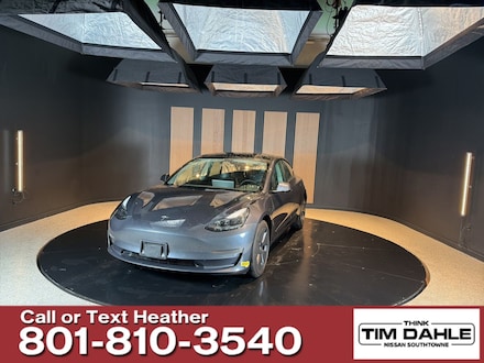 2022 Tesla Model 3 Long Range Sedan