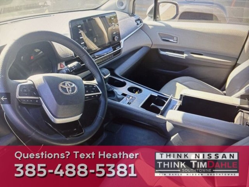 Used 2022 Toyota Sienna Limited 7 Passenger Van Passenger Van