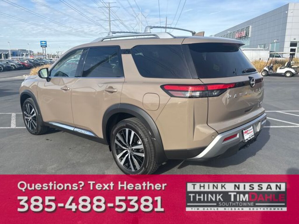Used 2025 Nissan Pathfinder Platinum SUV