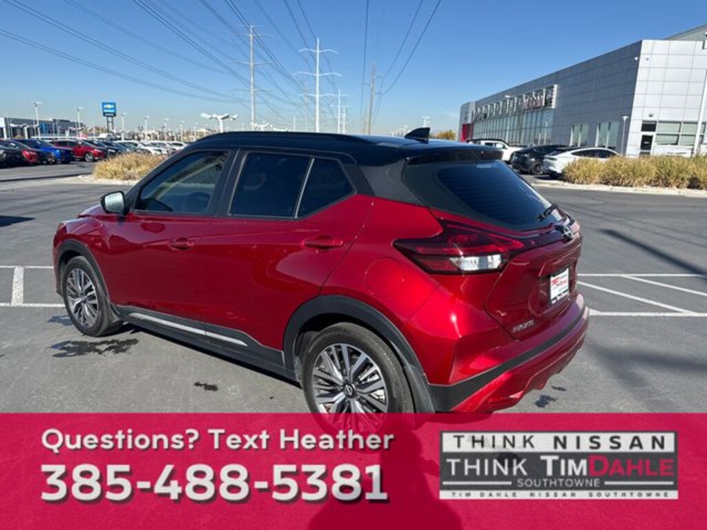 Used 2023 Nissan Kicks SR SUV
