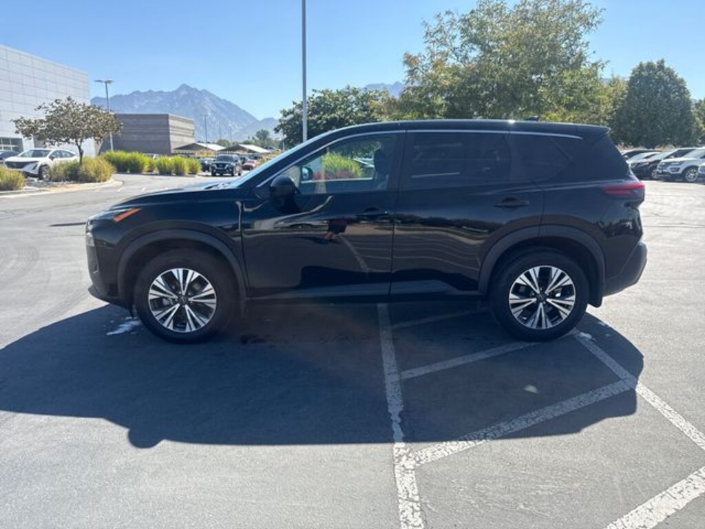 Used 2023 Nissan Rogue SV SUV