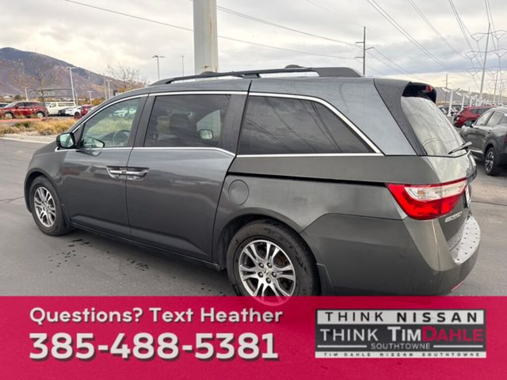 Used 2011 Honda Odyssey EX-L w/RES Van