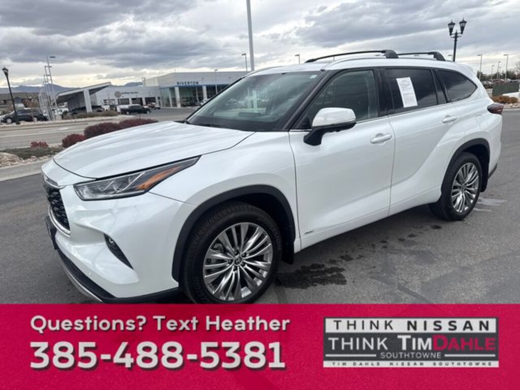 Used 2024 Toyota Highlander Hybrid Platinum SUV