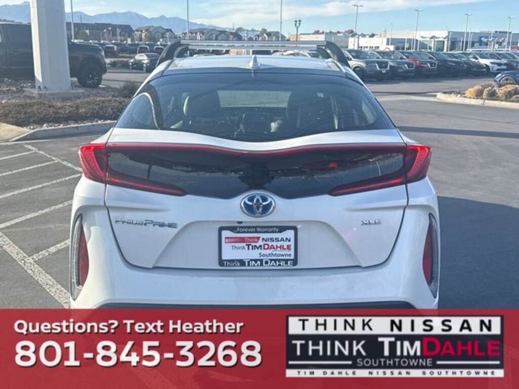 Used 2022 Toyota Prius Prime XLE Hatchback