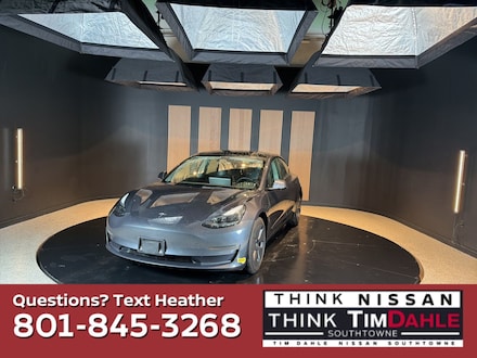 2022 Tesla Model 3 Long Range Sedan