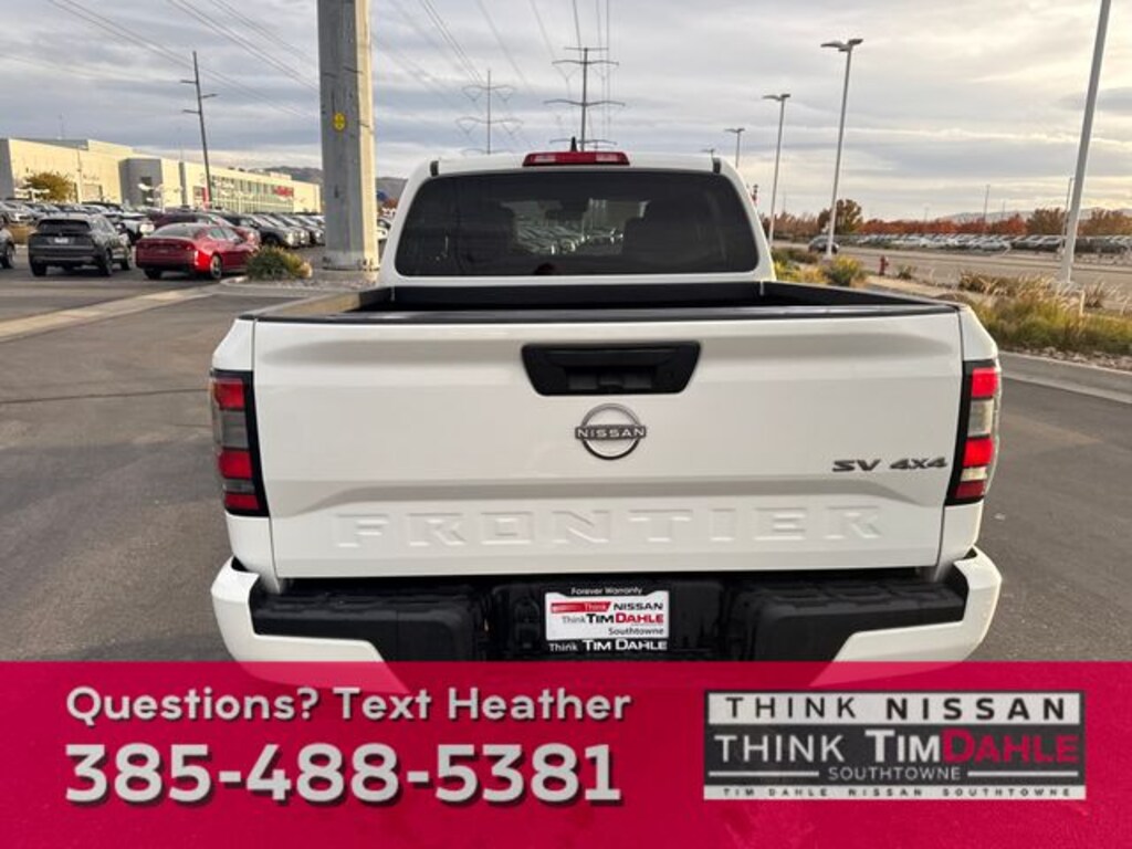 Used 2022 Nissan Frontier SV Truck Crew Cab