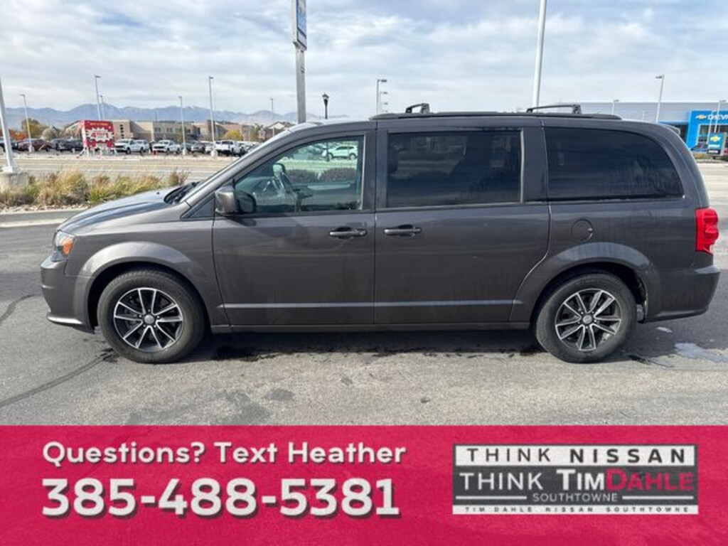 Used 2018 Dodge Grand Caravan GT Van Passenger Van