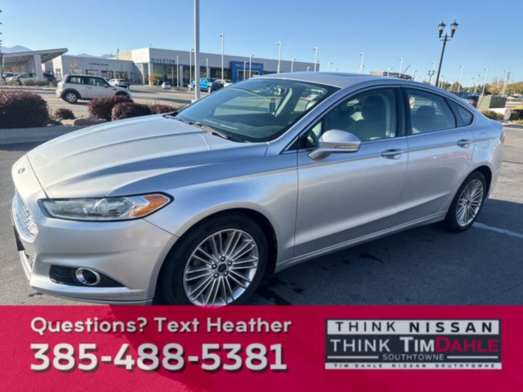 Used 2016 Ford Fusion SE Sedan
