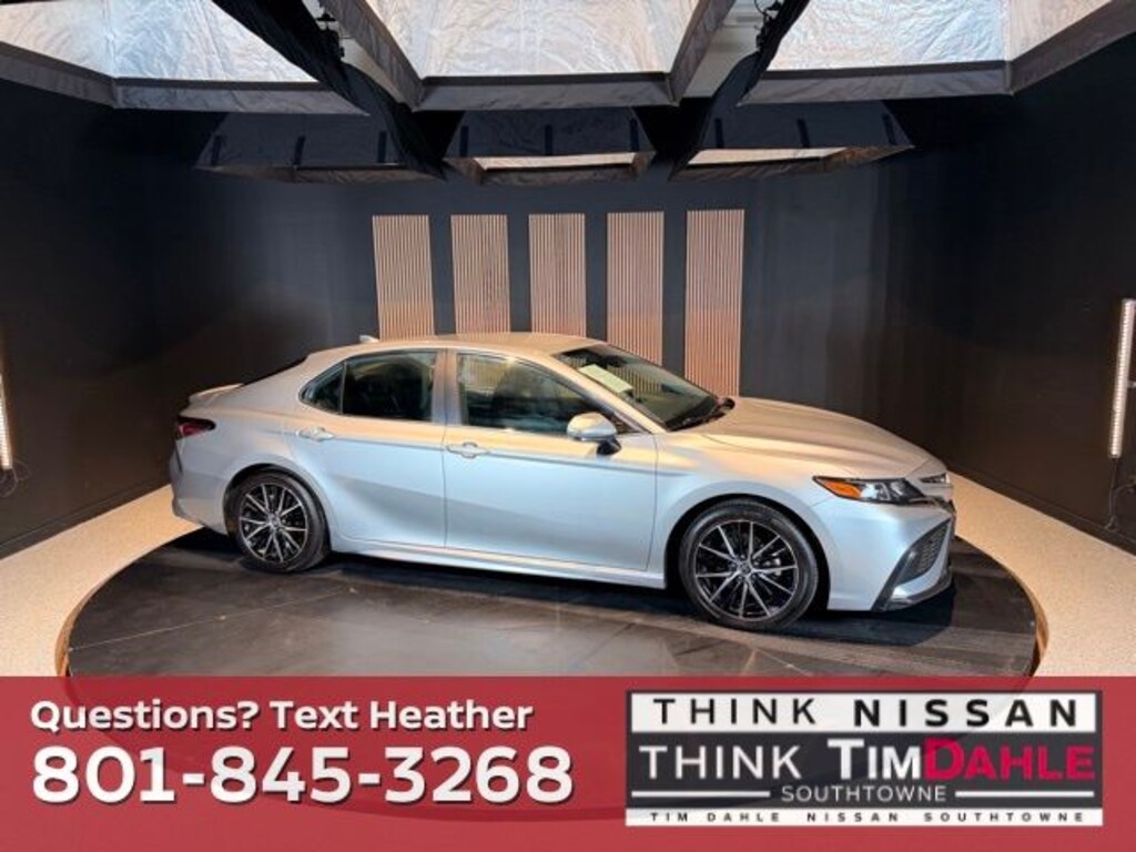 Used 2024 Toyota Camry SE Sedan