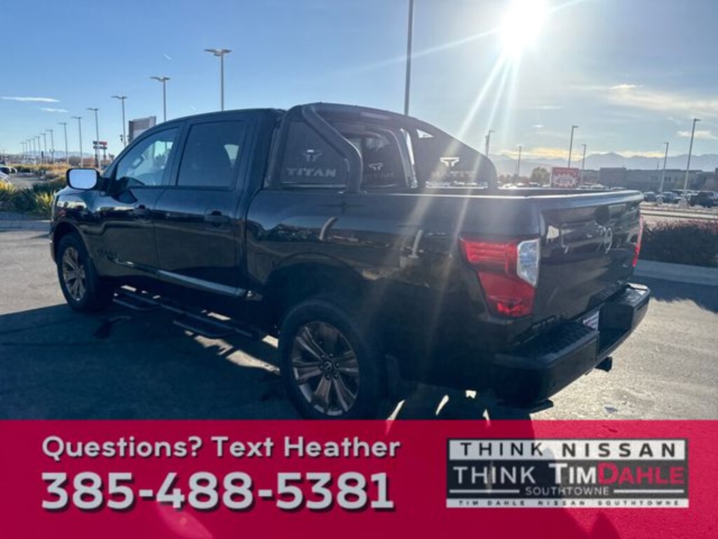Used 2024 Nissan Titan SV Truck Crew Cab