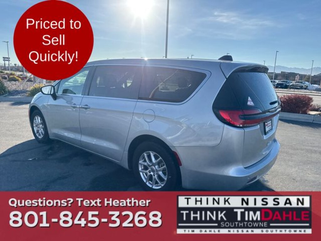 Used 2024 Chrysler Pacifica Touring L Van Passenger Van