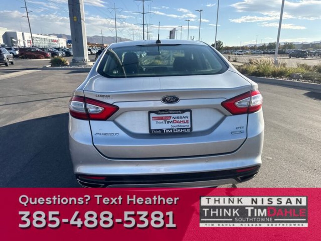 Used 2016 Ford Fusion SE Sedan