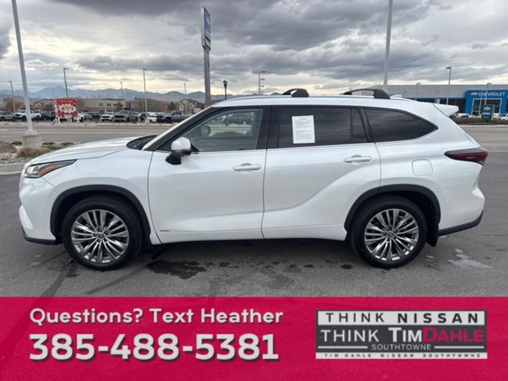 Used 2024 Toyota Highlander Hybrid Platinum SUV