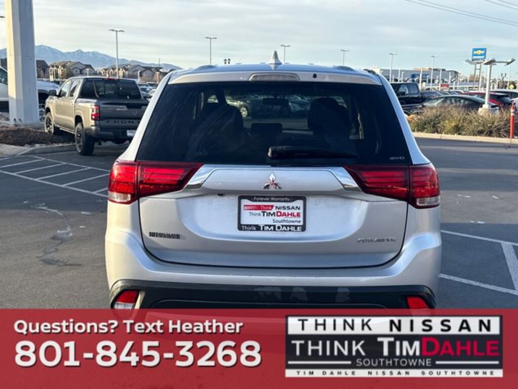 Used 2017 Mitsubishi Outlander ES CUV