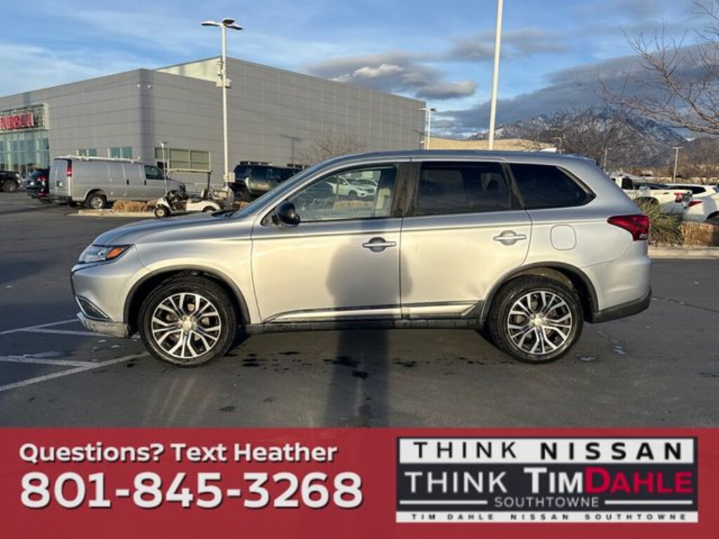 Used 2017 Mitsubishi Outlander ES CUV