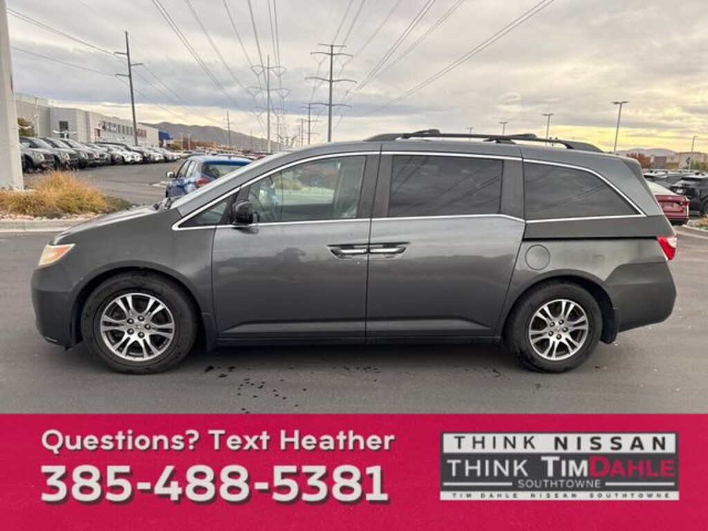 Used 2011 Honda Odyssey EX-L w/RES Van
