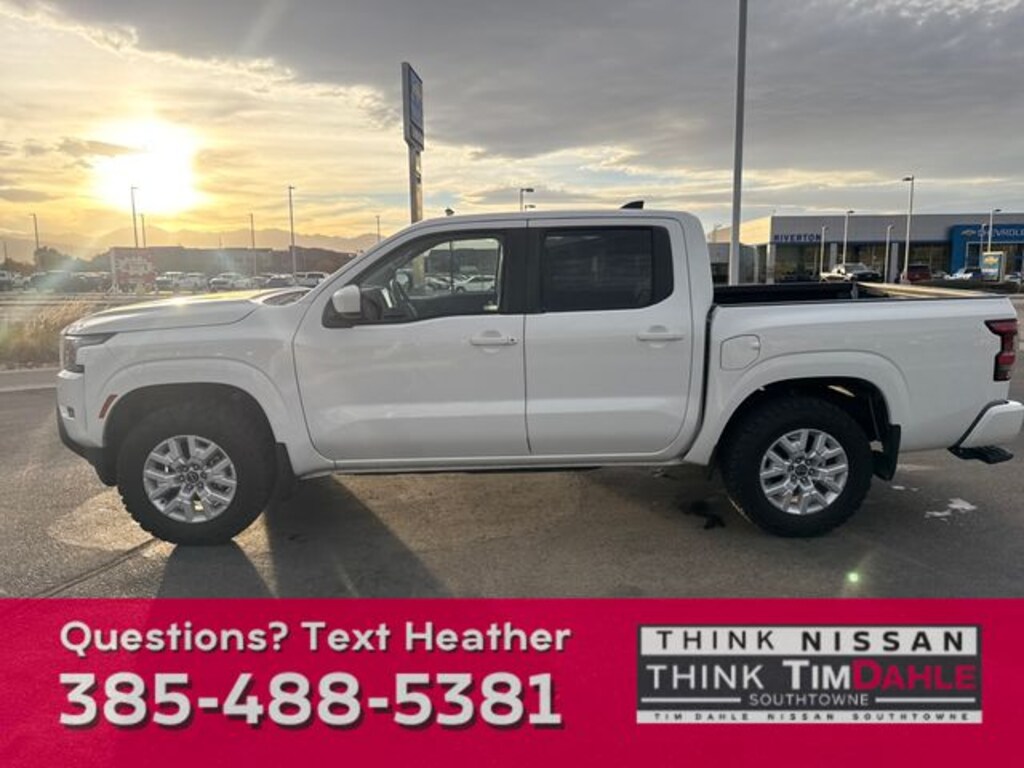 Used 2022 Nissan Frontier SV Truck Crew Cab