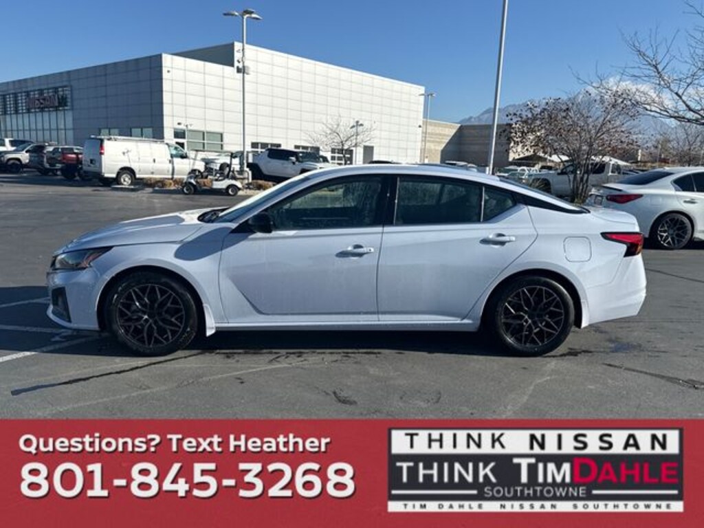 Used 2023 Nissan Altima 2.5 SR Sedan