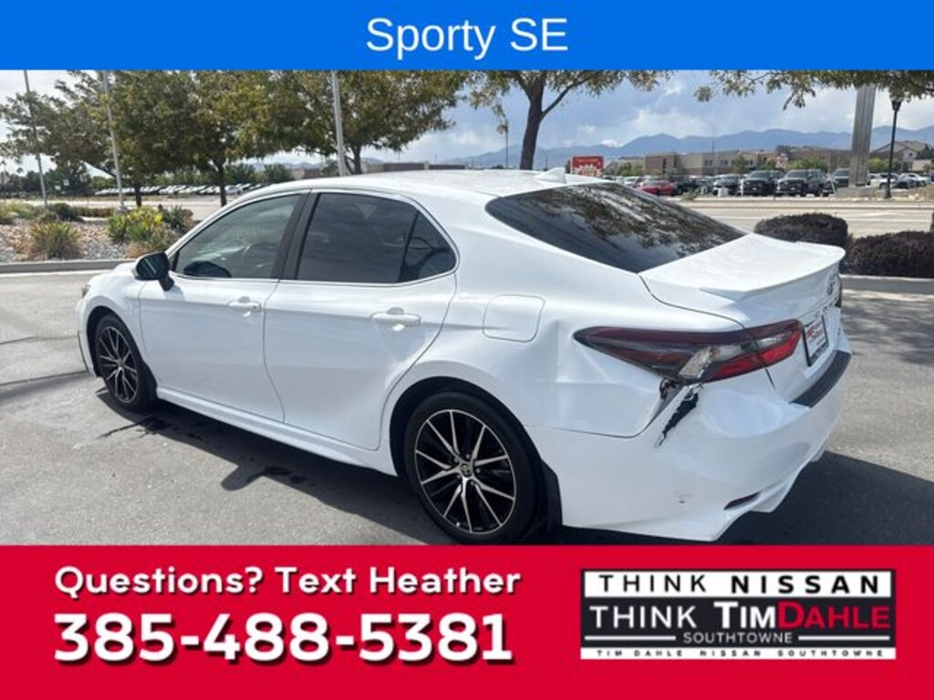 Used 2022 Toyota Camry SE Sedan