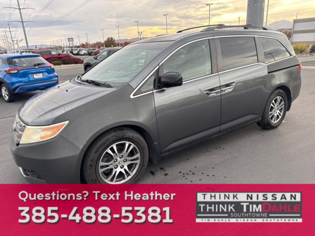Used 2011 Honda Odyssey EX-L w/RES Van