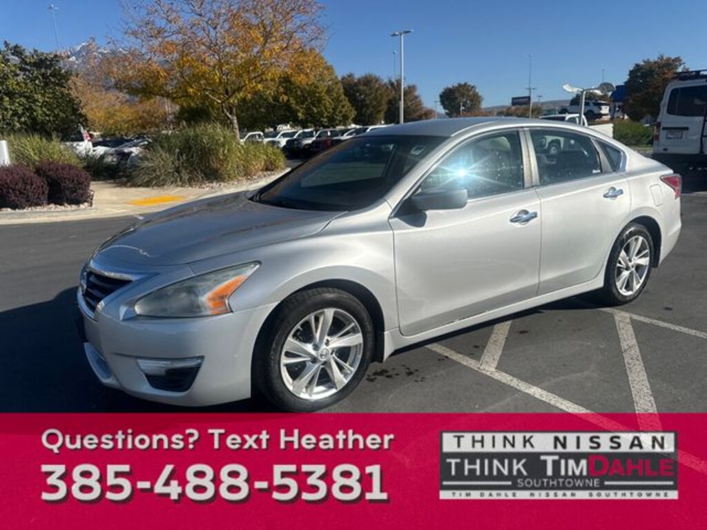 Used 2014 Nissan Altima 2.5 SV Sedan