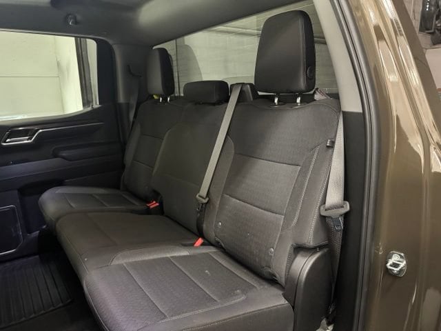 2023 Chevrolet Silverado 1500 LT - Photo 21